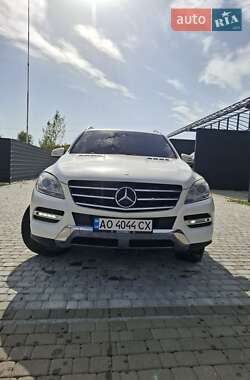 Внедорожник / Кроссовер Mercedes-Benz M-Class 2011 в 