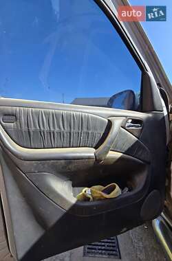 Позашляховик / Кросовер Mercedes-Benz M-Class 2001 в 
