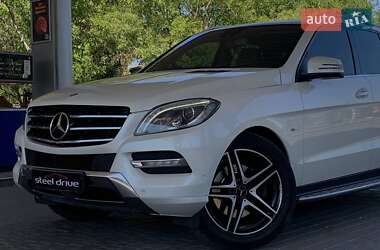 Внедорожник / Кроссовер Mercedes-Benz M-Class 2012 в 