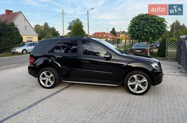 Внедорожник / Кроссовер Mercedes-Benz M-Class 1997 в 