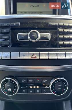 Внедорожник / Кроссовер Mercedes-Benz M-Class 2015 в 
