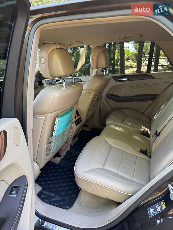Внедорожник / Кроссовер Mercedes-Benz M-Class 2013 в Одессе