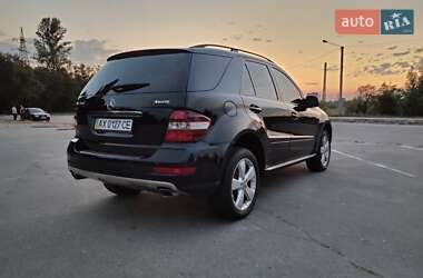 Внедорожник / Кроссовер Mercedes-Benz M-Class 2009 в 