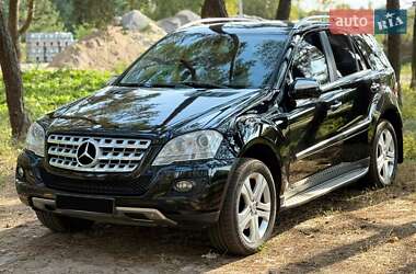 Позашляховик / Кросовер Mercedes-Benz M-Class 2009 в Києві
