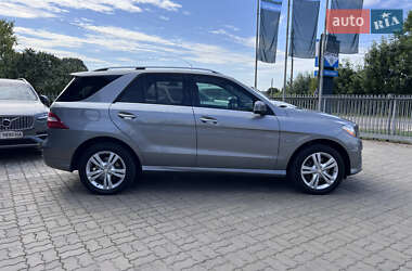 Внедорожник / Кроссовер Mercedes-Benz M-Class 2011 в 