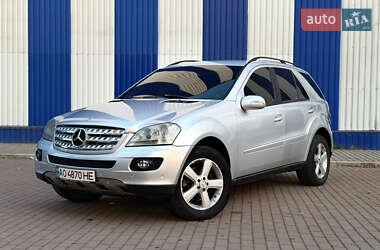 Внедорожник / Кроссовер Mercedes-Benz M-Class 2005 в 