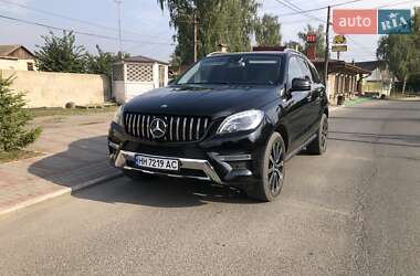 Внедорожник / Кроссовер Mercedes-Benz M-Class 2014 в 