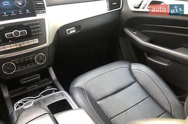 Внедорожник / Кроссовер Mercedes-Benz M-Class 2014 в 