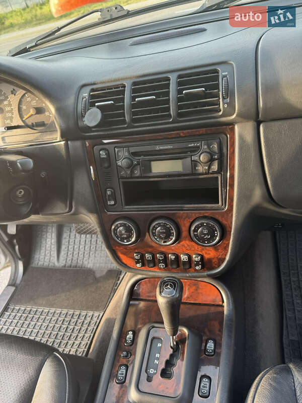 Позашляховик / Кросовер Mercedes-Benz M-Class 2002 в Львові фото 12 Позашляховик / Кросовер Mercedes-Benz M-Class 2002 в Львові