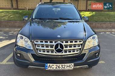 Позашляховик / Кросовер Mercedes-Benz M-Class 2011 в 