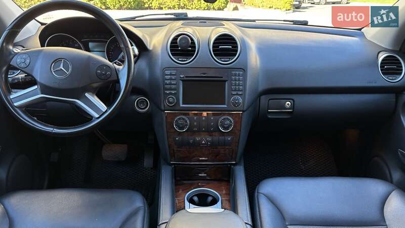 Внедорожник / Кроссовер Mercedes-Benz M-Class 2011 в Киеве