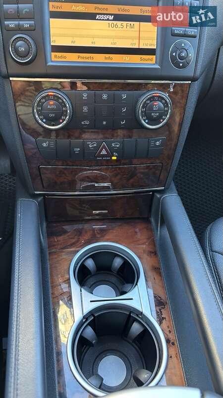Внедорожник / Кроссовер Mercedes-Benz M-Class 2011 в Киеве