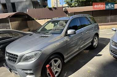 Внедорожник / Кроссовер Mercedes-Benz M-Class 2012 в 