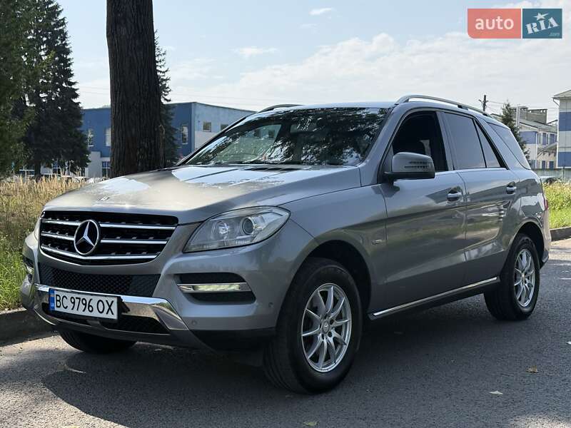 Mercedes-Benz M-Class 2011