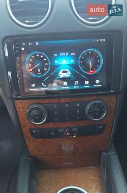Внедорожник / Кроссовер Mercedes-Benz M-Class 2007 в 