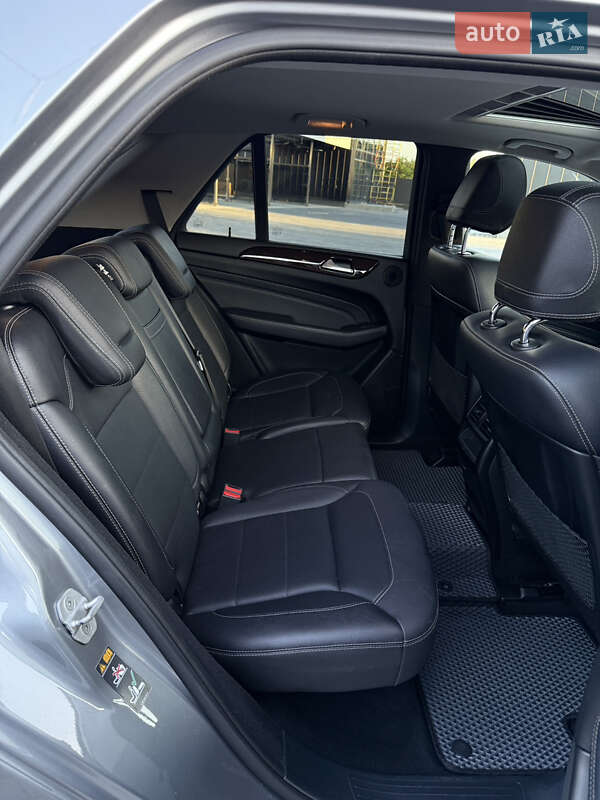Внедорожник / Кроссовер Mercedes-Benz M-Class 2013 в Каменец-Подольском фото 13 Внедорожник / Кроссовер Mercedes-Benz M-Class 2013 в Каменец-Подольском