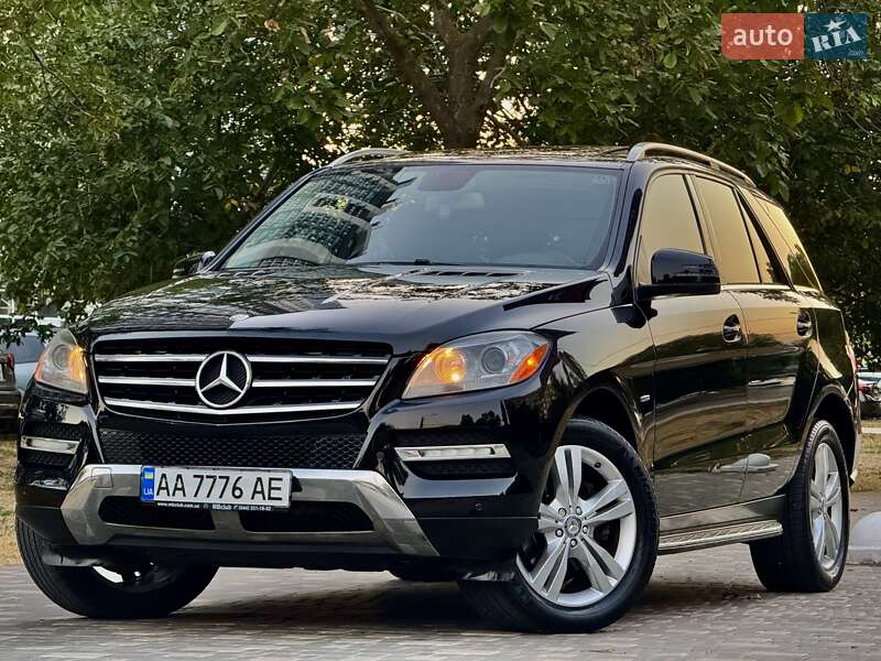 Внедорожник / Кроссовер Mercedes-Benz M-Class 2012 в Одессе