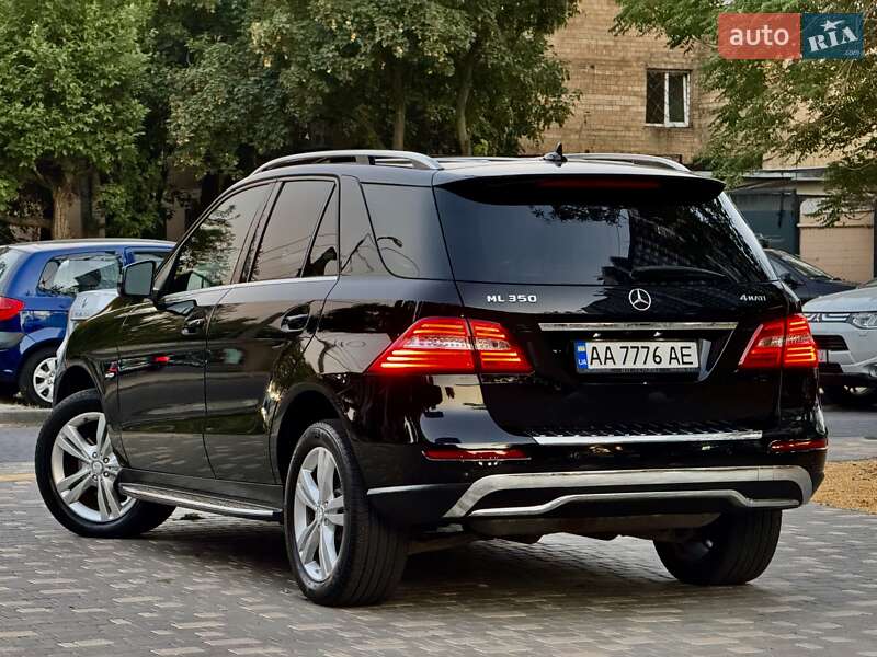 Внедорожник / Кроссовер Mercedes-Benz M-Class 2012 в Одессе