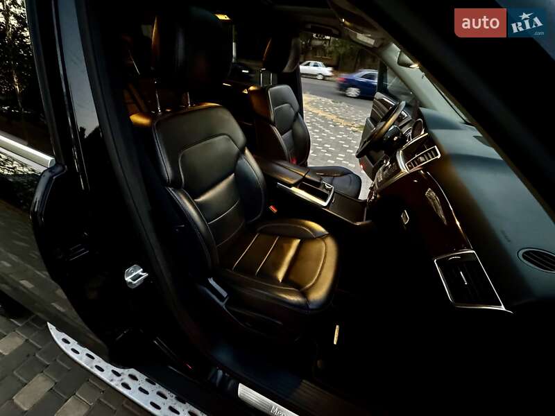 Внедорожник / Кроссовер Mercedes-Benz M-Class 2012 в Одессе