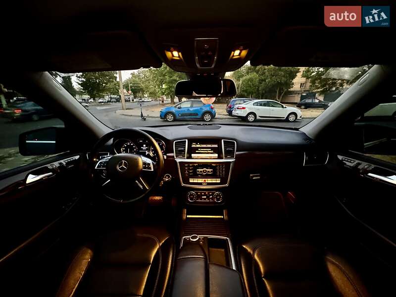 Внедорожник / Кроссовер Mercedes-Benz M-Class 2012 в Одессе