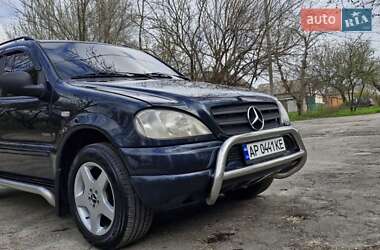 Внедорожник / Кроссовер Mercedes-Benz M-Class 1998 в 
