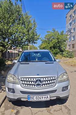 Внедорожник / Кроссовер Mercedes-Benz M-Class 2006 в Николаеве