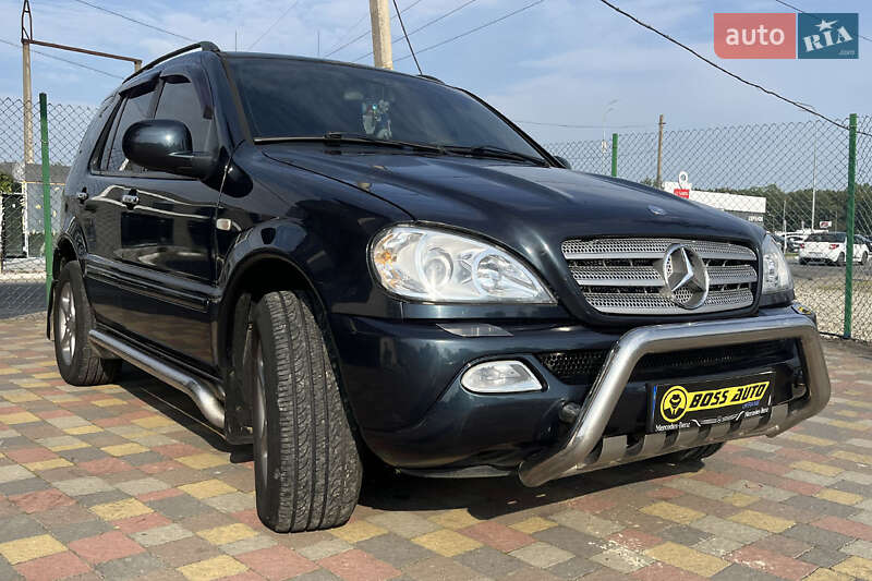 Позашляховик / Кросовер Mercedes-Benz M-Class 2001 в 