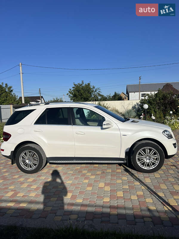 Внедорожник / Кроссовер Mercedes-Benz M-Class 2011 в Гайсине фото 10 Внедорожник / Кроссовер Mercedes-Benz M-Class 2011 в Гайсине