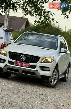 Внедорожник / Кроссовер Mercedes-Benz M-Class 2013 в 