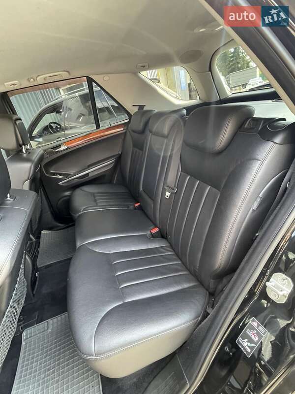 Внедорожник / Кроссовер Mercedes-Benz M-Class 2007 в Ивано-Франковске фото 17 Внедорожник / Кроссовер Mercedes-Benz M-Class 2007 в Ивано-Франковске