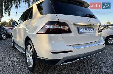 Внедорожник / Кроссовер Mercedes-Benz M-Class 2011 в 