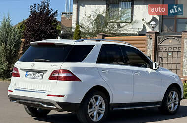 Внедорожник / Кроссовер Mercedes-Benz M-Class 2014 в 