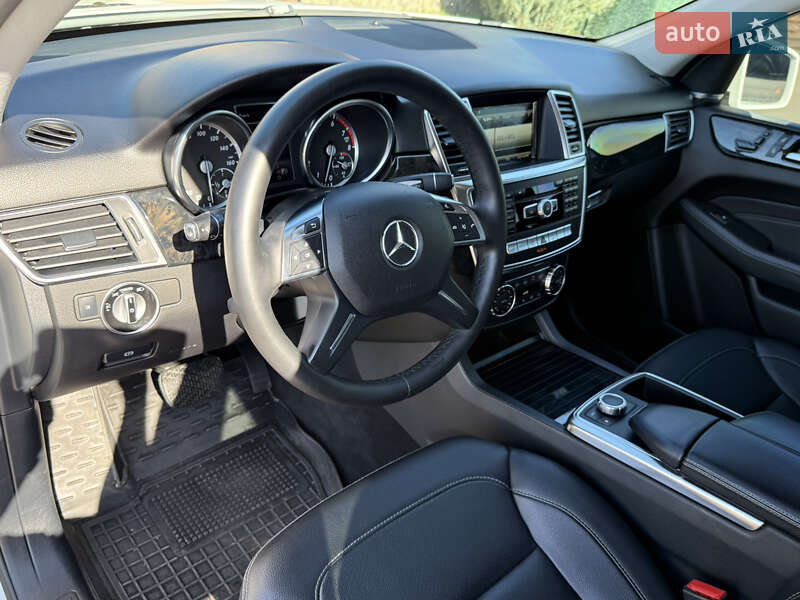 Внедорожник / Кроссовер Mercedes-Benz M-Class 2014 в Киеве фото 53 Внедорожник / Кроссовер Mercedes-Benz M-Class 2014 в Киеве