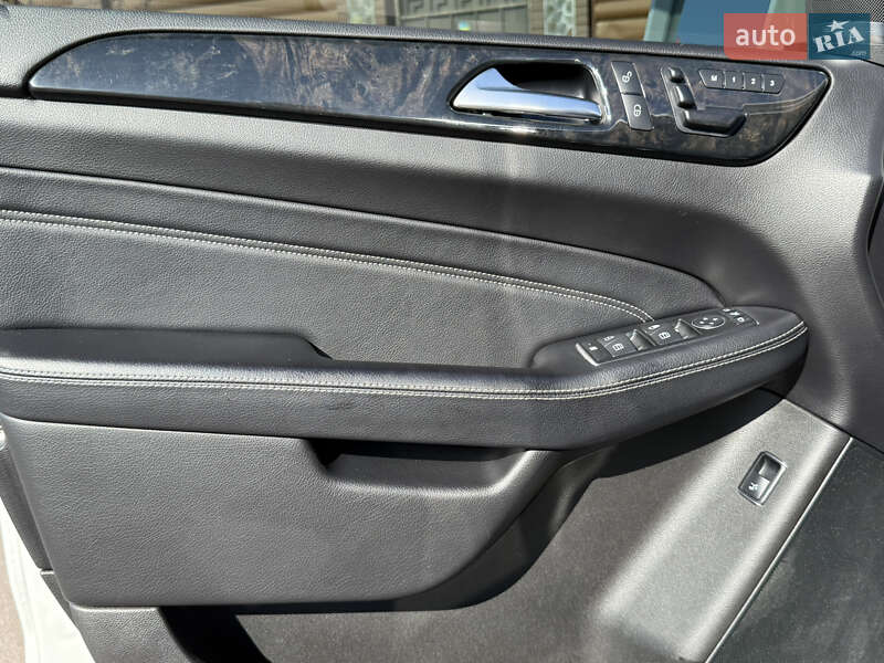 Внедорожник / Кроссовер Mercedes-Benz M-Class 2014 в Киеве фото 58 Внедорожник / Кроссовер Mercedes-Benz M-Class 2014 в Киеве