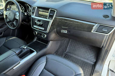 Внедорожник / Кроссовер Mercedes-Benz M-Class 2014 в 