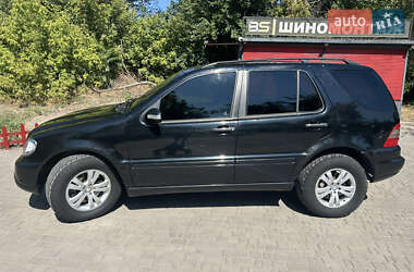 Внедорожник / Кроссовер Mercedes-Benz M-Class 2005 в 