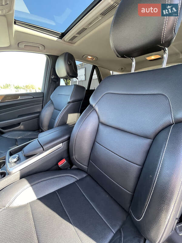 Внедорожник / Кроссовер Mercedes-Benz M-Class 2013 в Киеве