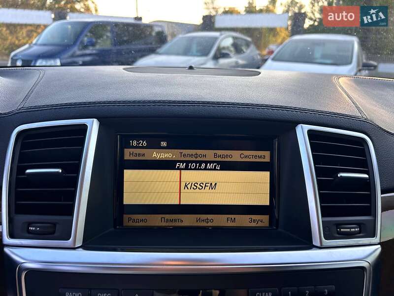 Позашляховик / Кросовер Mercedes-Benz M-Class 2011 в Одесі