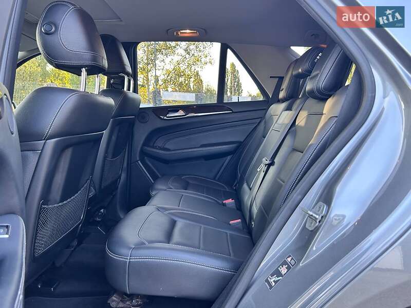 Позашляховик / Кросовер Mercedes-Benz M-Class 2011 в Одесі