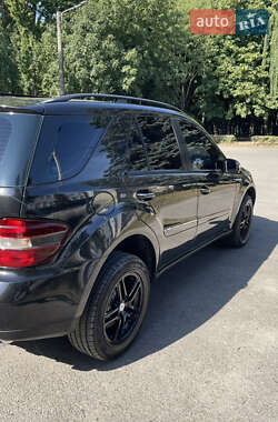 Позашляховик / Кросовер Mercedes-Benz M-Class 2007 в 