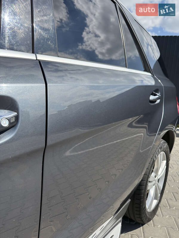 Внедорожник / Кроссовер Mercedes-Benz M-Class 2012 в Киеве