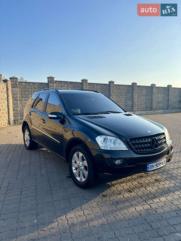 Mercedes-Benz M-Class 2008