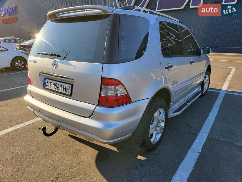 Позашляховик / Кросовер Mercedes-Benz M-Class 2004 в Києві