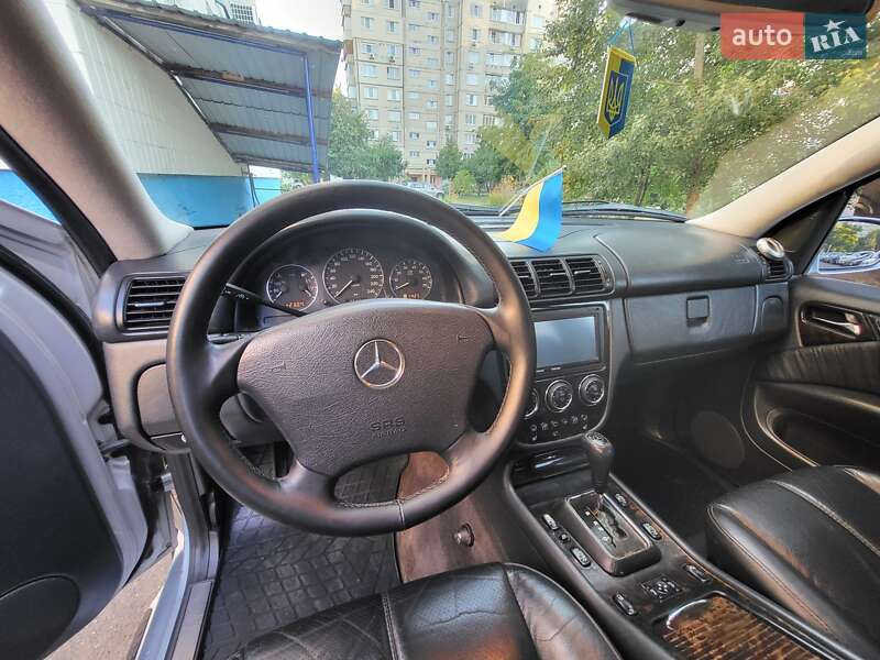 Позашляховик / Кросовер Mercedes-Benz M-Class 2004 в Києві