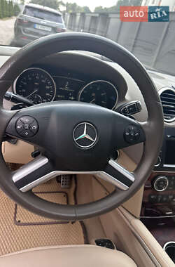 Внедорожник / Кроссовер Mercedes-Benz M-Class 2005 в 