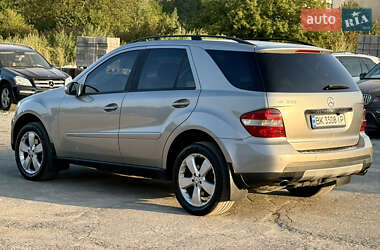 Внедорожник / Кроссовер Mercedes-Benz M-Class 2005 в 