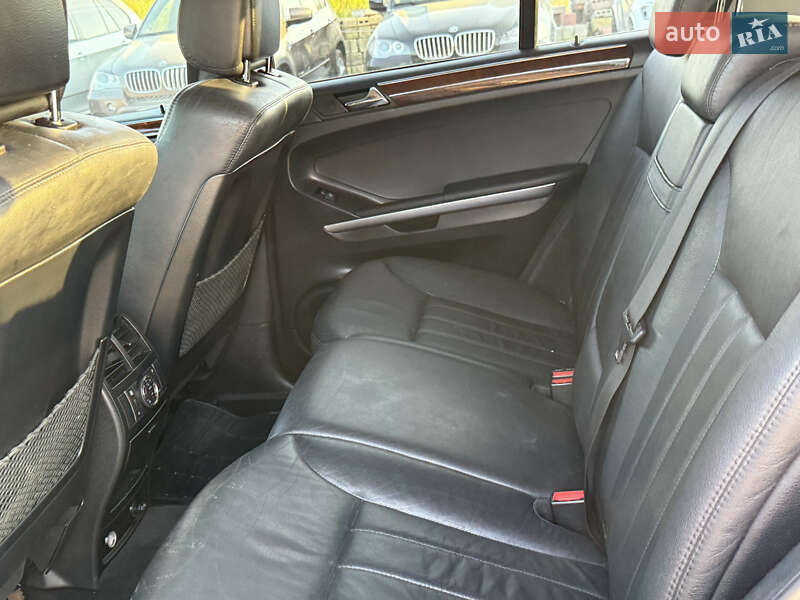 Внедорожник / Кроссовер Mercedes-Benz M-Class 2005 в Ровно