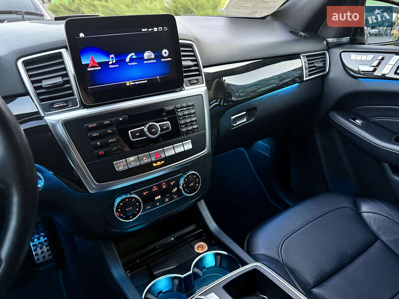Внедорожник / Кроссовер Mercedes-Benz M-Class 2014 в Киеве