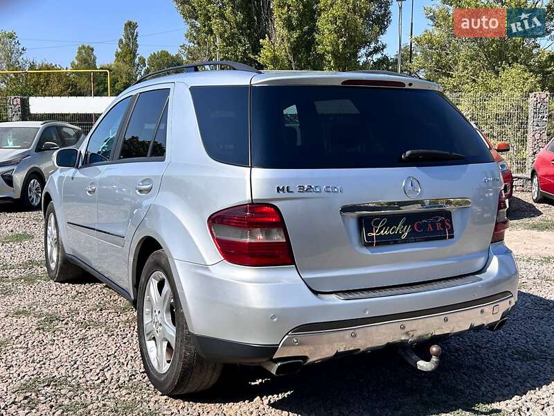 Позашляховик / Кросовер Mercedes-Benz M-Class 2006 в Одесі фото 7 Позашляховик / Кросовер Mercedes-Benz M-Class 2006 в Одесі