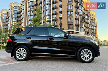 Позашляховик / Кросовер Mercedes-Benz M-Class 2013 в 